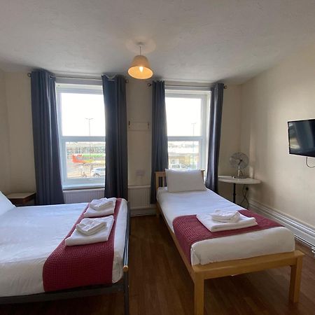 Lady Hamilton Inn Портцмаус Экстерьер фото
