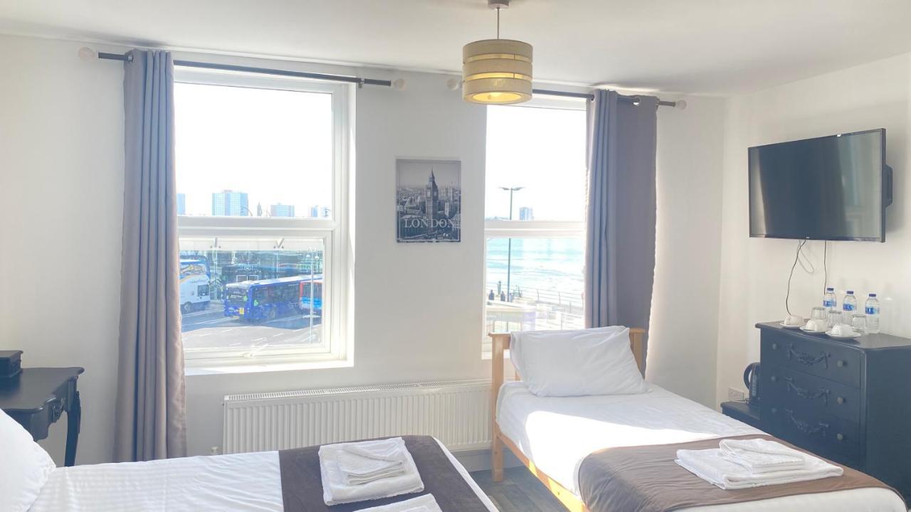 Lady Hamilton Inn Портцмаус Экстерьер фото