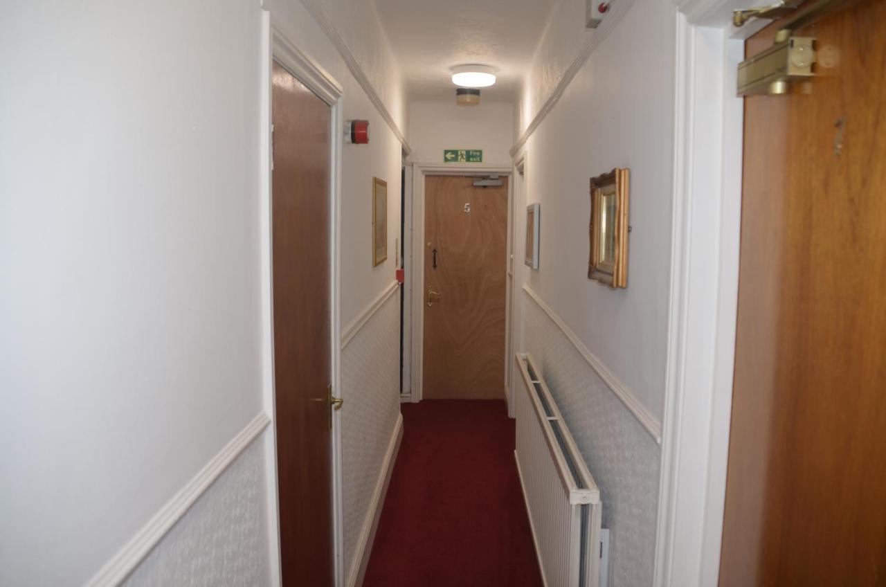 Lady Hamilton Inn Портцмаус Экстерьер фото